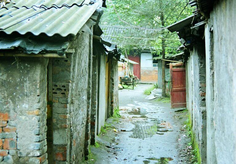 曹营坝泥泞小路